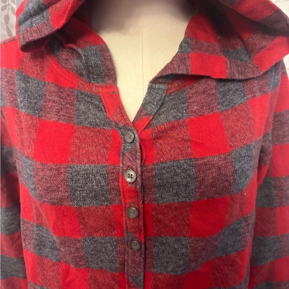 Women’s small red and grey plaid hooded shirt - Picture 2 of 8